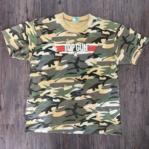VINTAGE 2006 PARAMOUNT TOP GUN CAMO GRAPHIC SHORT SLEEVE TSHIRT MENS